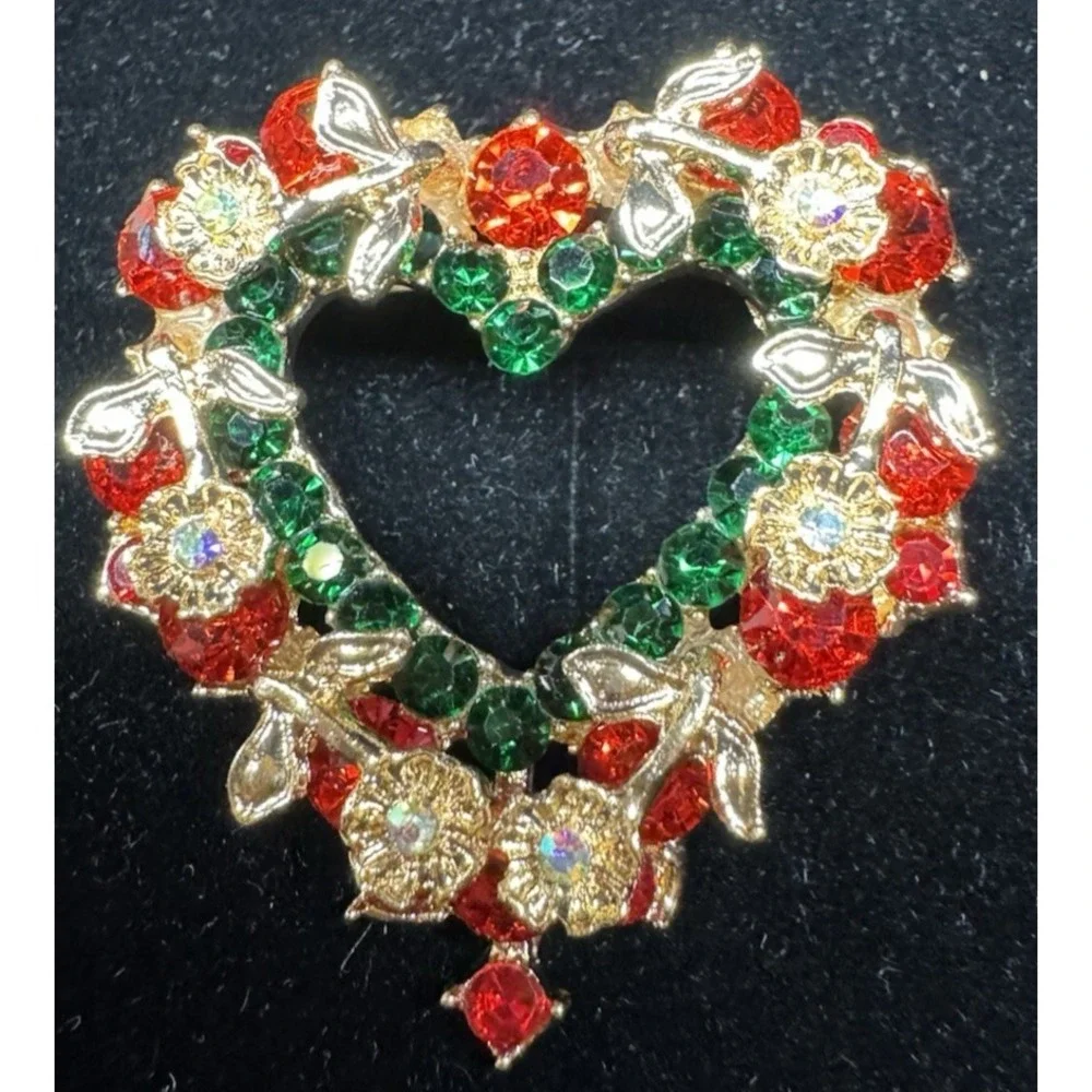Vintage Christmas Rhinestone Heart Wreath Brooch Red Green Gold Tone Holiday Pin